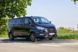 Auto-Bachem-9Sitzer-Kleinbus-2